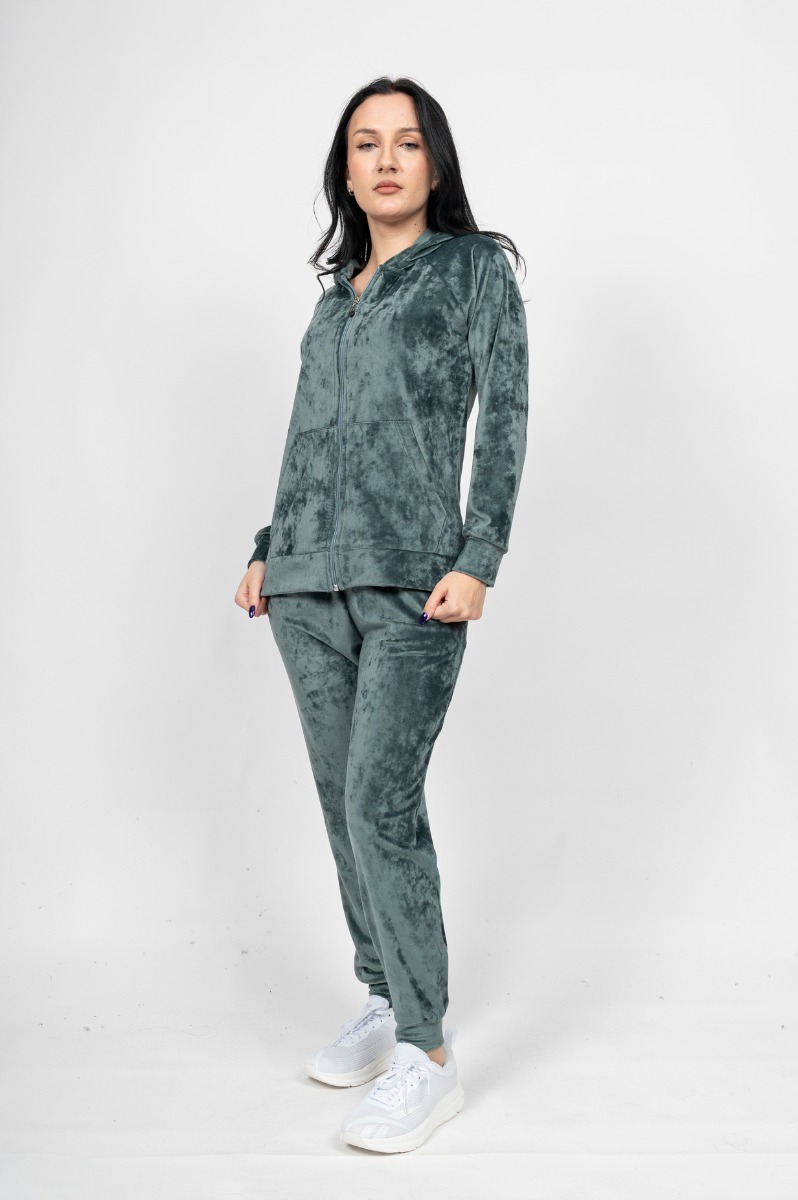 GZ-199 Γυναικείο Σετ Βελούδο με Μπάσκα Φυστική - Image 1